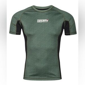Tatami fightwear DIMENSION SHORT SLEEVE RASH GUARD - GREEN